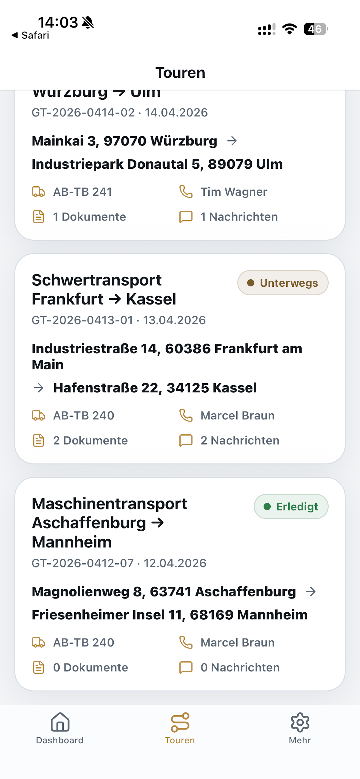 Tourenübersicht mit Status, Routen, Fahrern und Dokumenten